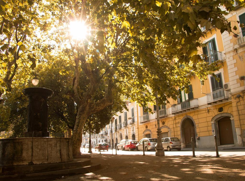 Apartmán Piazza Alario Salerno Exteriér fotografie