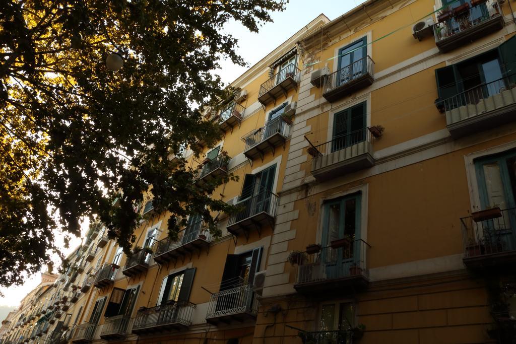Apartmán Piazza Alario Salerno Exteriér fotografie