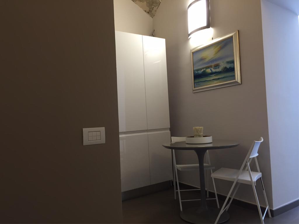 Apartmán Piazza Alario Salerno Exteriér fotografie
