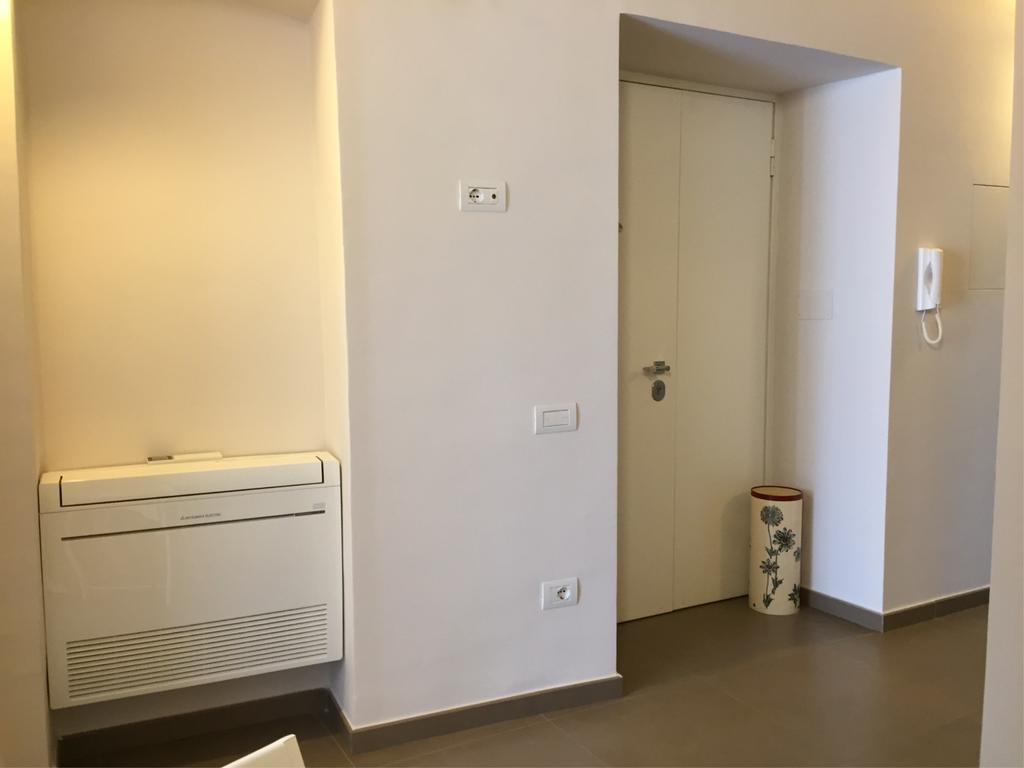 Apartmán Piazza Alario Salerno Exteriér fotografie